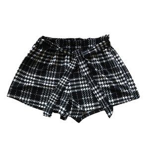 Plus Size Houndstooth Print Paperbag Waist Belted Shorts